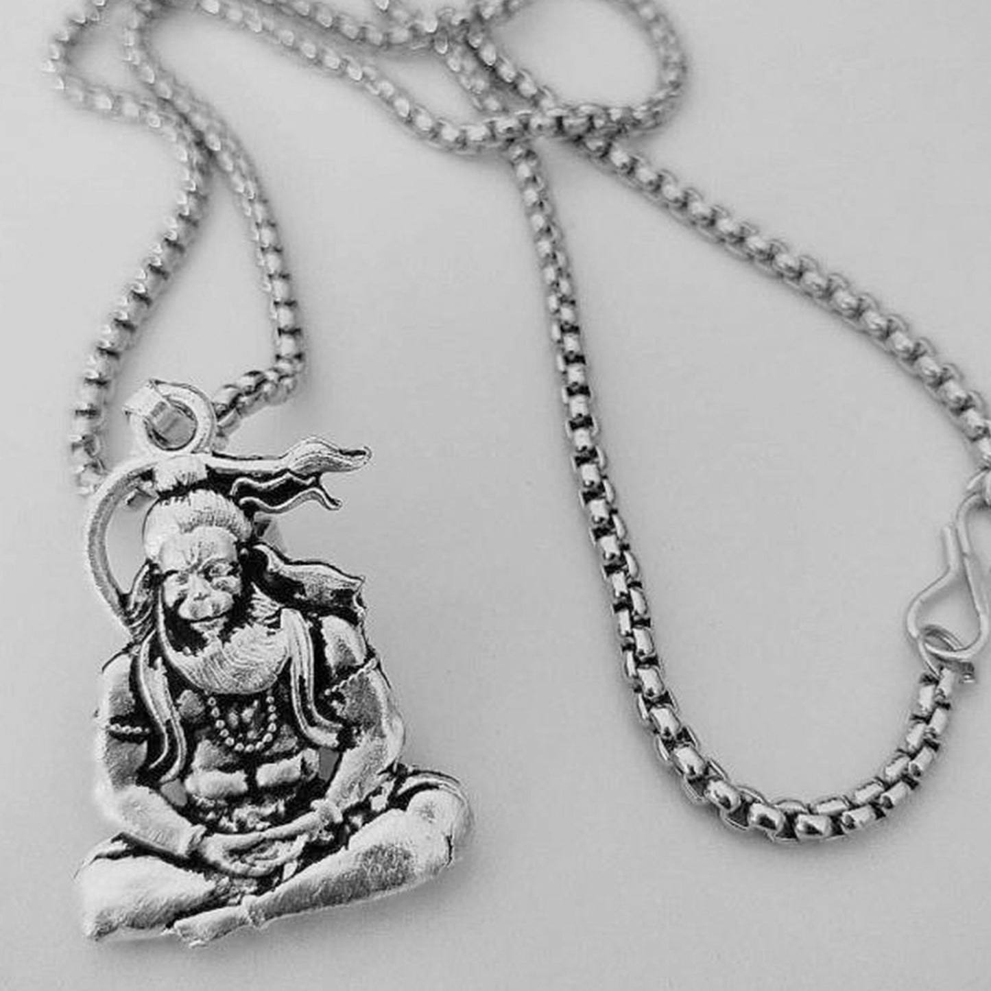 Lord Hanuman Pendant with Chain for Strength & Protection | Mahavir Bajrangbali Locket for Men & Boys | Antique Finish Spiritual Amulet