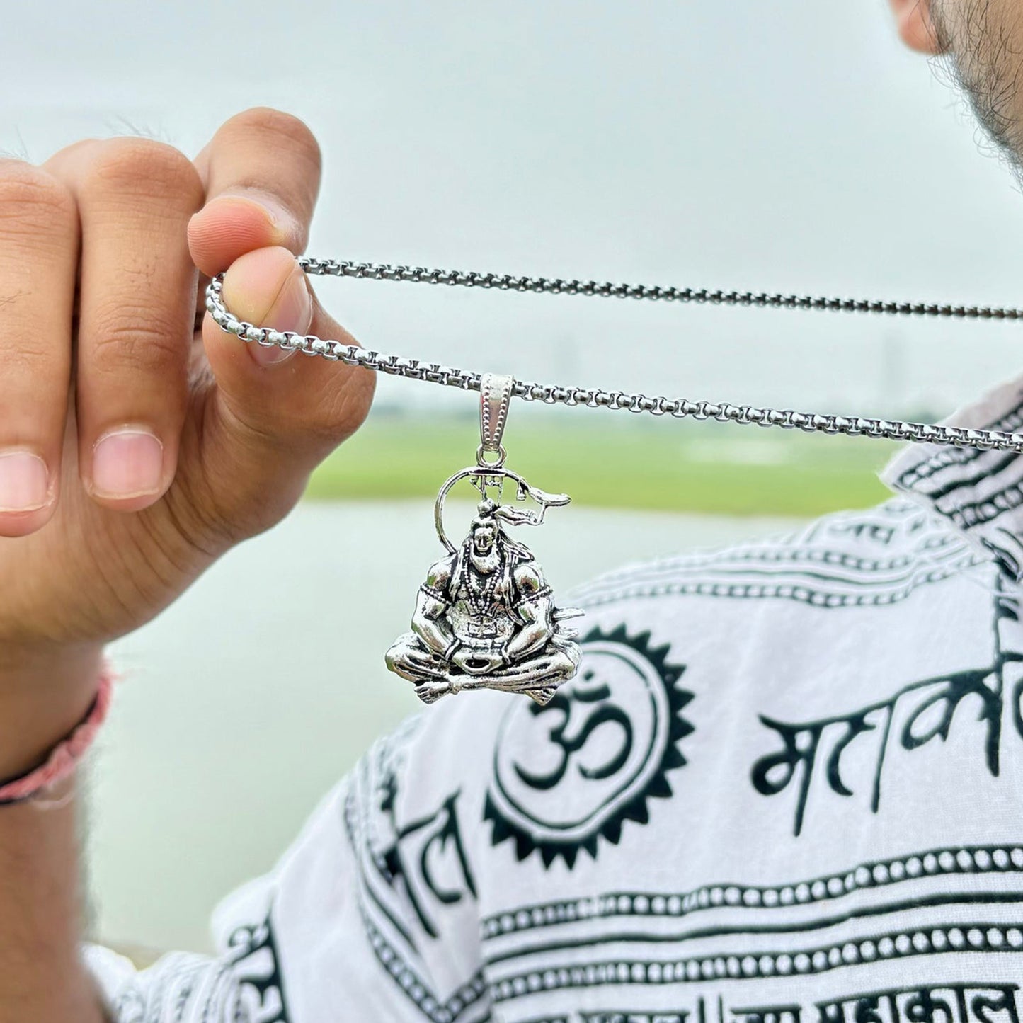 Lord Hanuman Pendant with Chain for Strength & Protection | Mahavir Bajrangbali Locket for Men & Boys | Antique Finish Spiritual Amulet